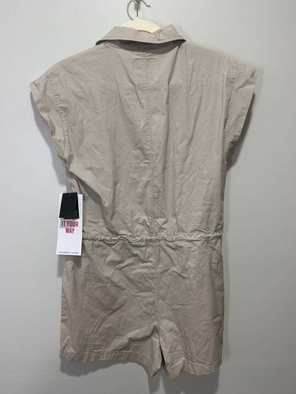 Celebrity Pink Short Sleeve Bungee Waist Romper in Beige, Sz S NWT - Picture 6 of 10